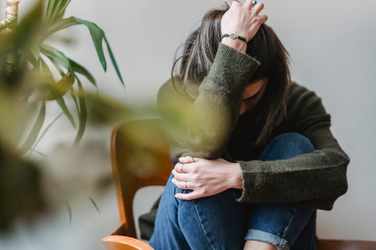 Navigating Anxious Thoughts: Effective Techniques for Regaining Peace of Mind