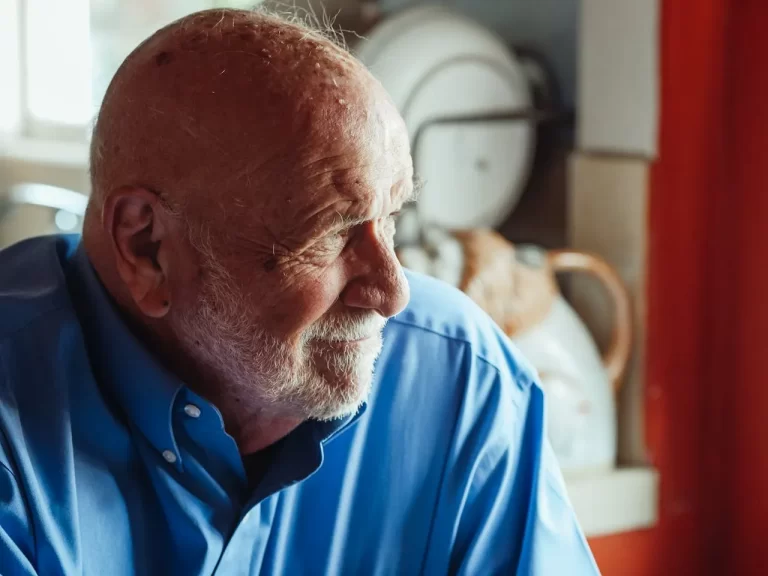 Aging in Place vs. Assisted Living: Which Is More Affordable?