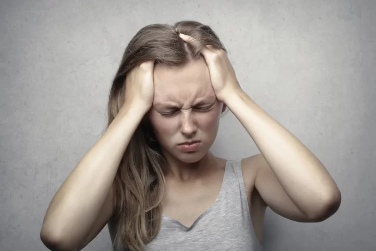 Understanding High-Functioning Anxious Thoughts: Signs and Impacts