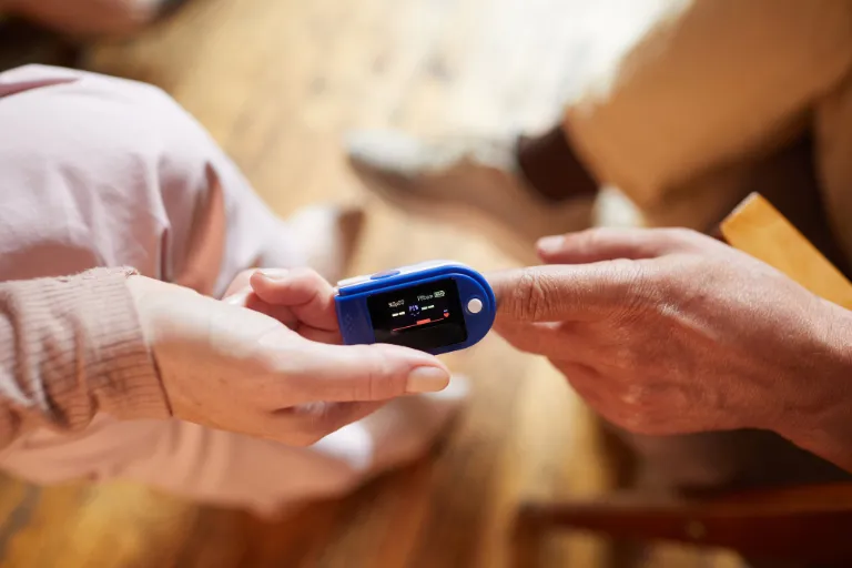 Understanding Oxygen Levels: Age-Related Changes and Senior Health