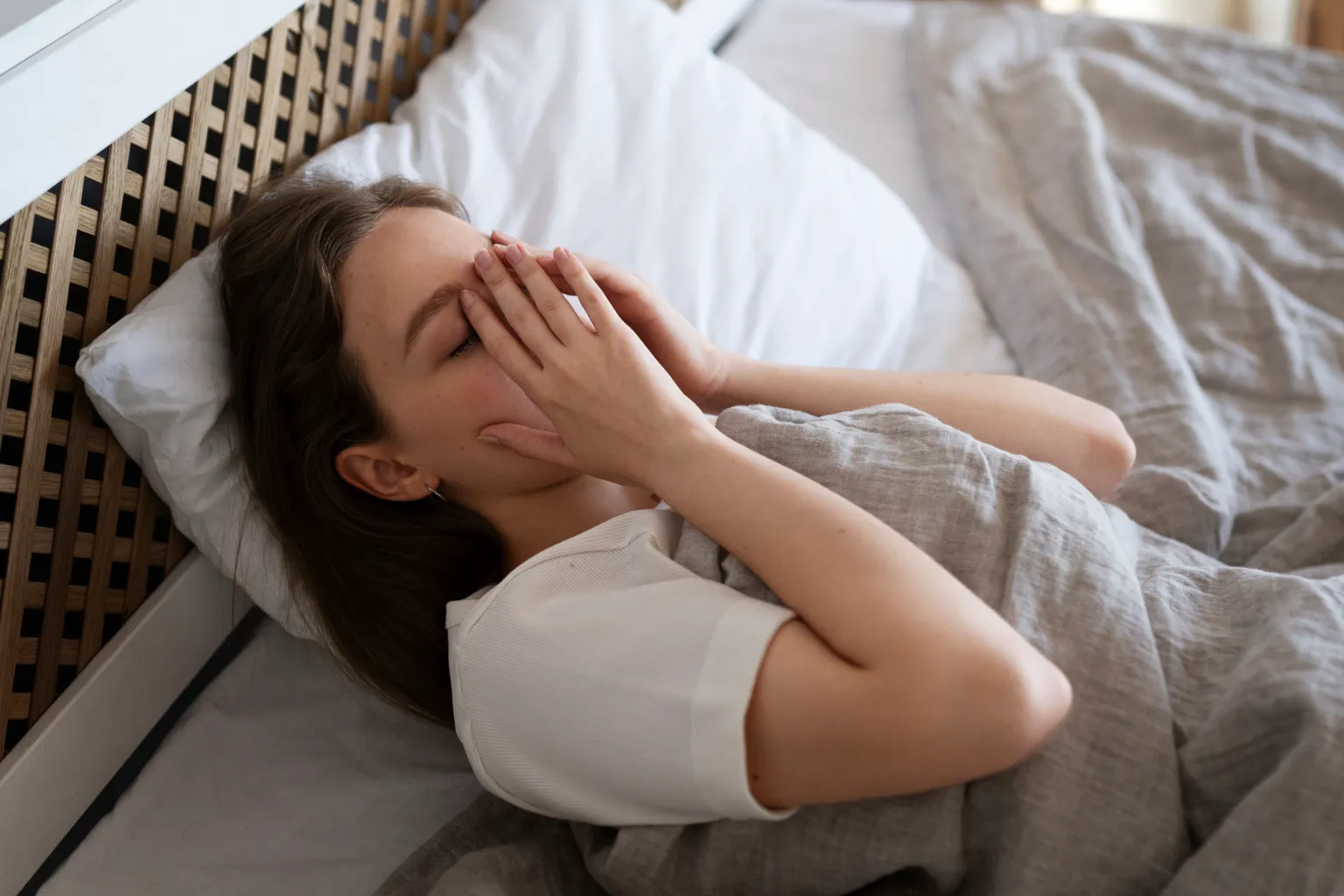 Functional Medicine Practitioner: Wear THIS Everyday To Finally Stop Your Fatigue